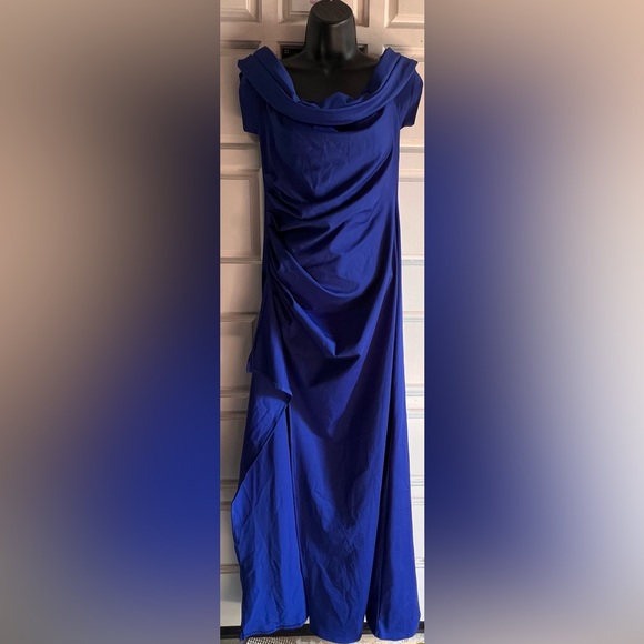 Dresses & Skirts - Chic Asymmetrical Royal Blue Dress
